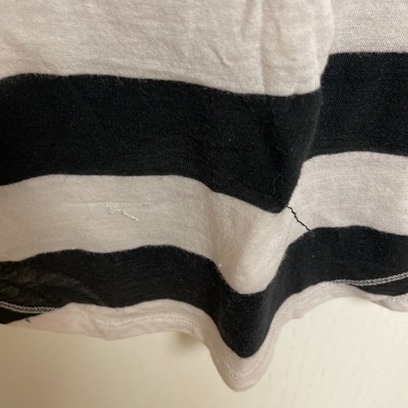 Medium spaghetti strap racer back striped tank - Picture 3 of 4